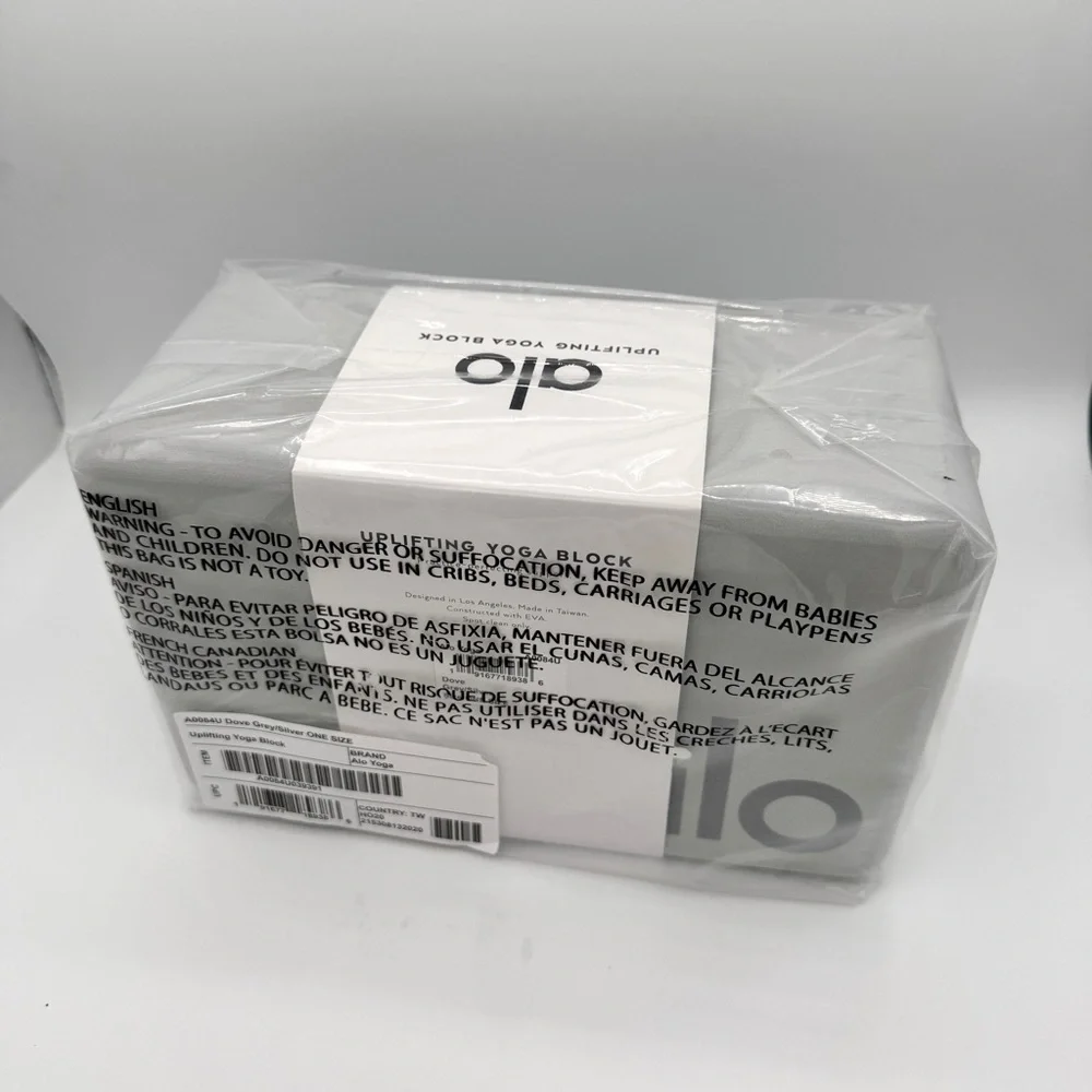 NWT ALO Yoga Uplifting Yoga Block in Dove Grey brand new - Picture 5 of 9